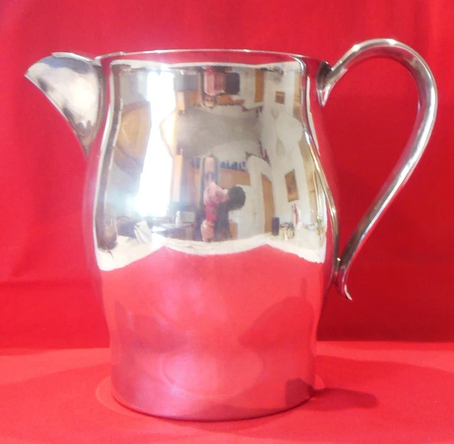 F. B. Rogers Silverplate Holloware 80 Oz Pitcher With Ice Lip #7504 Plain