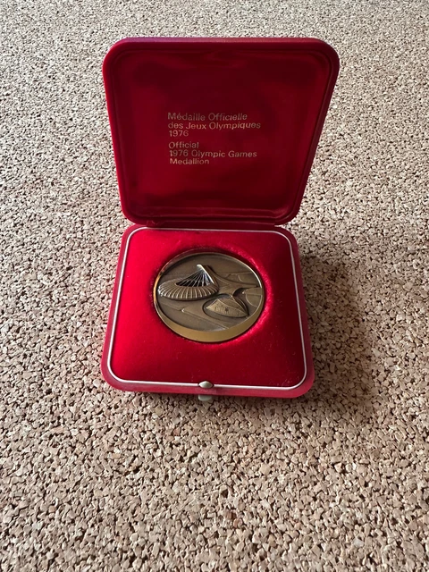 Badge Officiel JO 1976 Montréal – Football, Orto, Rare Porte-clés Luxe