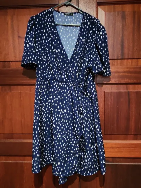 SHEIN CURVE SIZE XL Fringe Hemline Sleeveless Bold Print Satin Finish Dress  $18.00 - PicClick AU