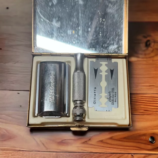 Gillette razor in case GILLETTE Khaki set U.S. Military Vintage military razor