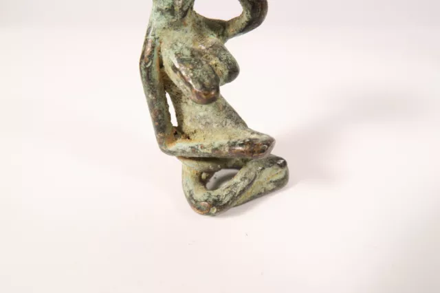 Ältere Kleinbronze Baule Kulango Schwangere FU14 7cm brass pregnant woman 2