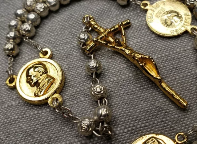 Vintage Rosary Pope Saint John Paul II Metal Rose Beads Christian H48
