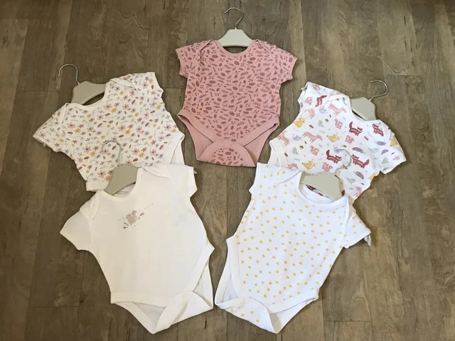 Baby Girls Clothes Bundle Age 0-3 Months Great Condition. 3