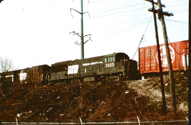 Duplicate Kodachrome Slide Penn Central U-25B #2653 (Prr 2653) Melrose Pk 5/7/75