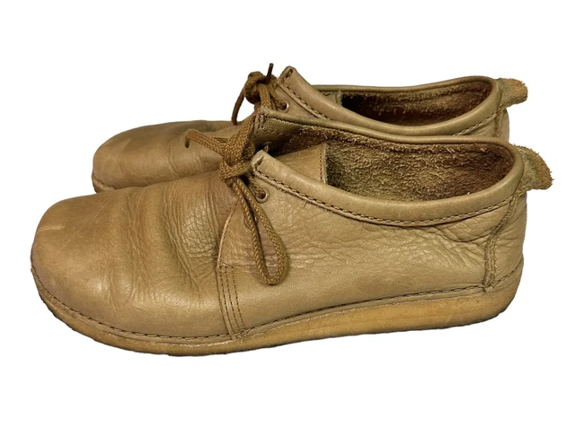 Clarks soft tread discount mens shoes
