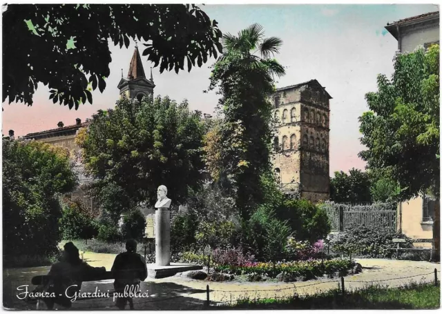 Faenza (Ravenna). Giardini pubblici.