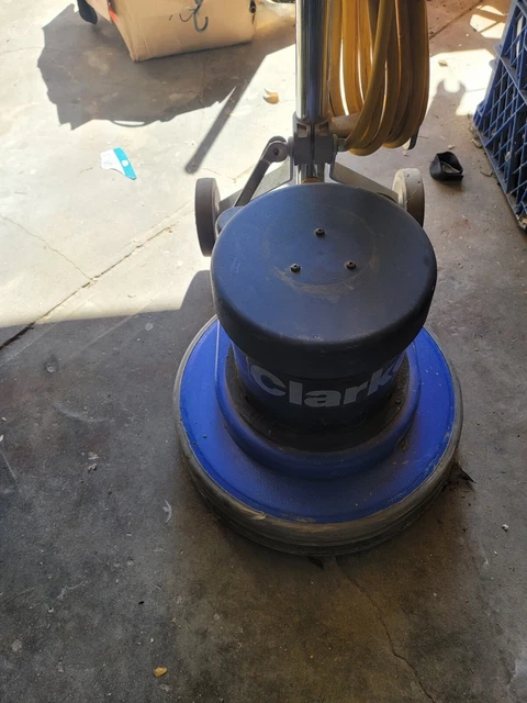 Micho Clarke Alto floor buffer 
