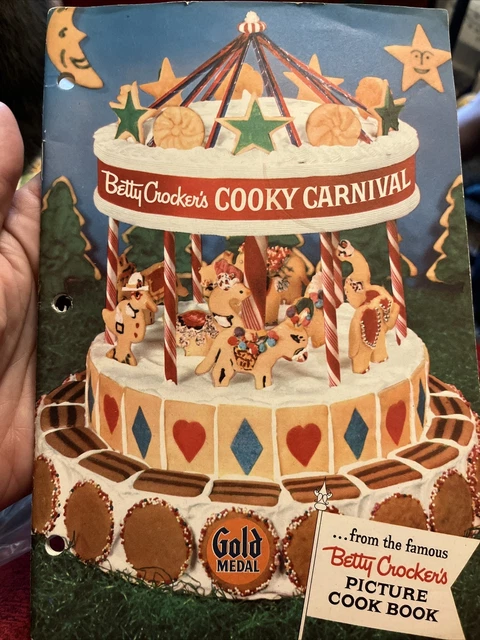 Vintage Cookie Cookbook Betty Crocker Cooky Carnival 1957 Gold Medal Flour
