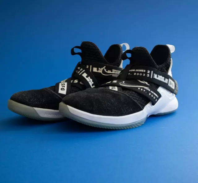 Youth lebron discount soldier 12
