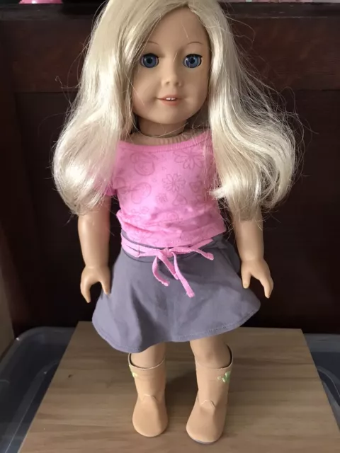 RETIRED American Girl JLY22 / TM #22 Blonde Hair Blue Eyes In True Spirit Outfit
