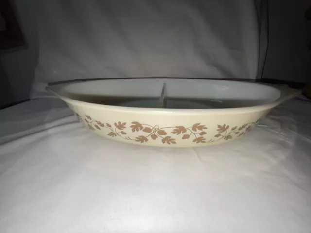 pyrex vintage bowls divider
