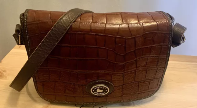 VTG Dooney And Bourke Croco Embossed Leather Brown Shoulder Bag Purse Crocodile