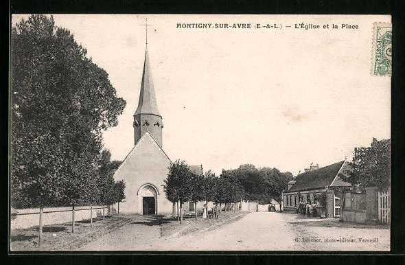 CPA Montigny-sur-Avre, L´Église et la Place 1907