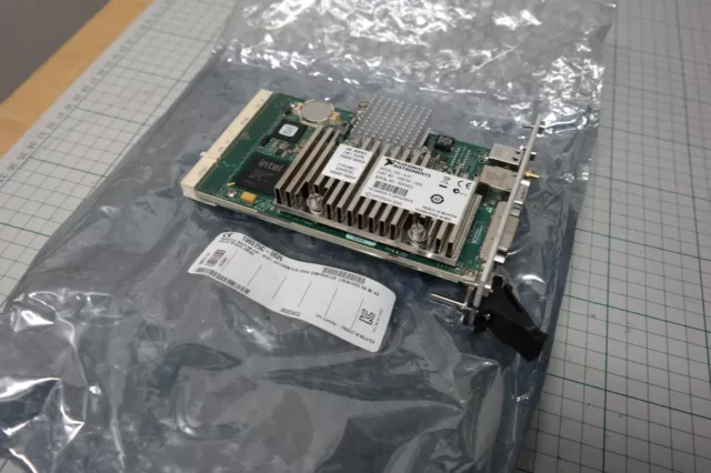 National Instruments NI PXI-8101 40 GB controller incorporato unità di memoria a stato solido