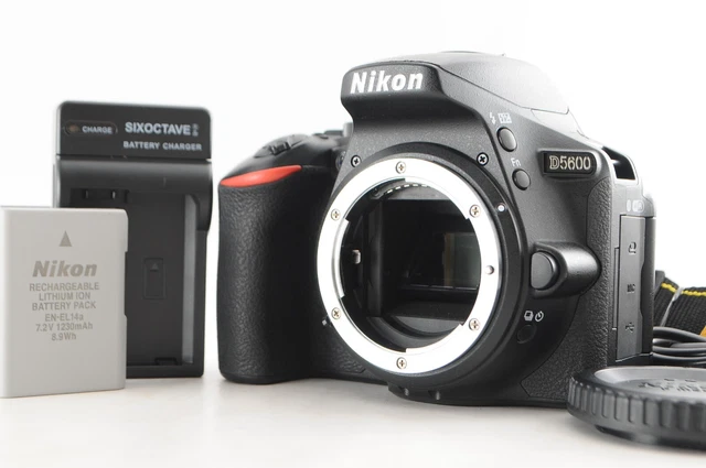 [Near Mint] Nikon D5600 24.1MP Digital SLR Camera Shutter Count: 8544