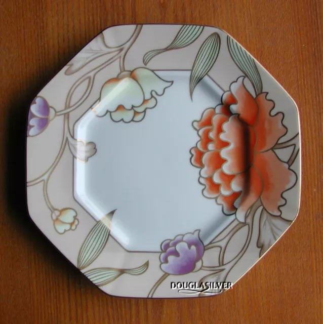 Fitz & Floyd Fleur De Chine China 7 7/8" Salad  Plate.