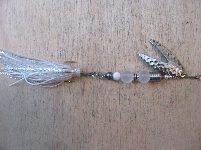 One handmade Silver Dakota * Salmon/Pike inline spinner