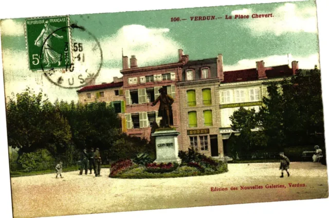CPA Verdun - La Place Chevert (178477)