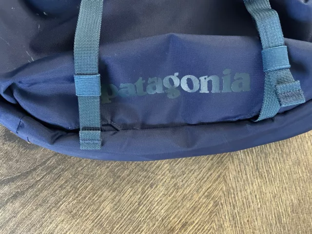 Patagonia Atom Sling Bag 8L - Blue Crossbody Over The Shoulder Pack Backpack 2