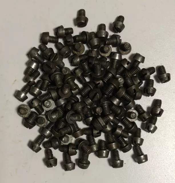 Märklin Metallbaukasten 100 Schrauben 8,50mm , leicht eingefettet