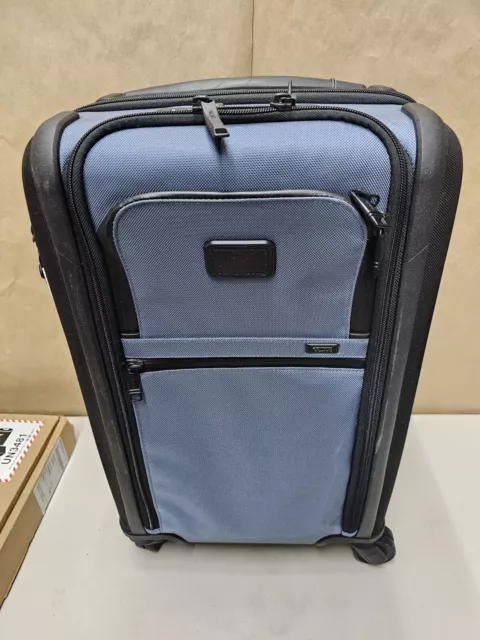 Tumi Alpha 3 international Dual Access 4 Wheel Carry-On Storm Blue BRAND NEW