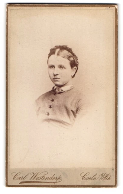 Fotografie Carl Westendorp, Köln, Komödienstr. 7, Junge Dame mit Flechtfrisur
