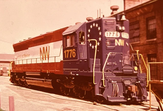 Vtg 35mm Slide Norfolk &Western Railroad Train Engine 1776 Roanoke VA Duplicate