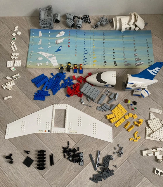 LEGO CITY 7893 Passenger Plane Complete Set w all minifgures and