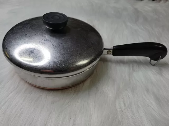 https://www.picclickimg.com/gQYAAOSwkhJgkKTD/Revere-Ware-Copper-Clad-Bottom-7-Omelet-Egg.webp