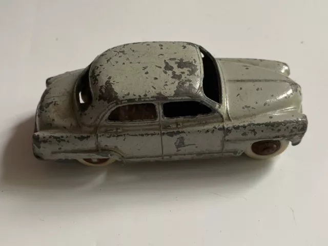 Dinky Toys  Meccano France - Simca 9 Aronde- 1:43