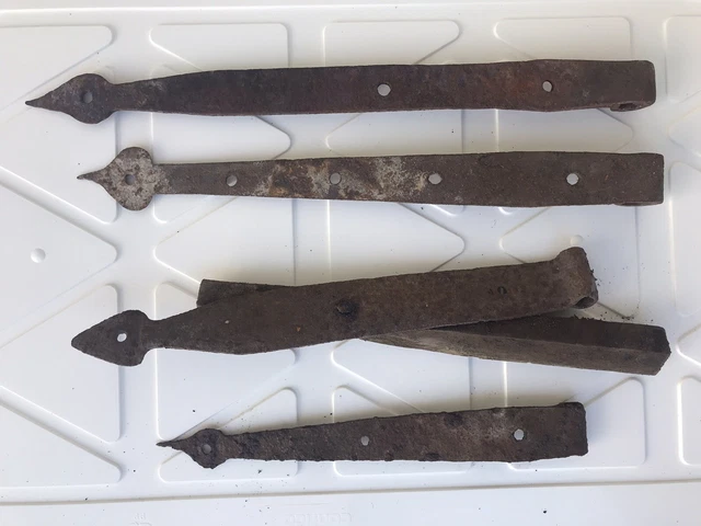 Group of 4 Antique Pennsylvania Hand Forged Iron Hinges Rat Tail/Spade