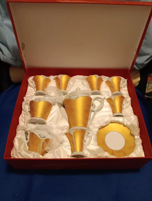 Stunning! Never Out Of Box, Gift Plus Fine Porcelain Gold & White Tea Set