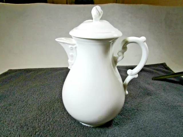 Lovely Elegant Hutschenreuther Germany White Glaze China / Porcelain Coffee Pot.