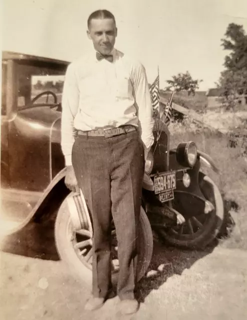 c1920s Man Bow Tie Showing Off Car Licence #594-675 Flint Michigan Orig Photo