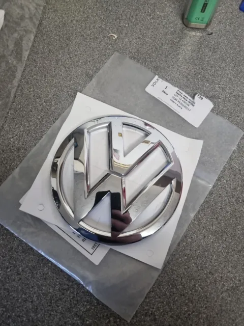 GENUINE VW FRONT Grille R-Line Emblem Decal Chrome Black 5K0853688A FXC  £26.40 - PicClick UK