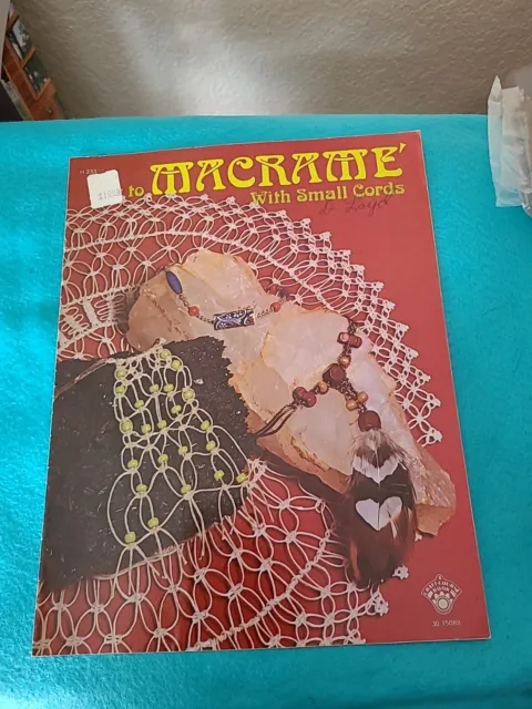 How To Macrame con Cuerdas Pequeñas Curso de Artesanía H-233 1975 De Colección