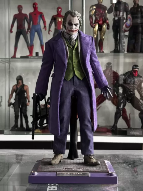 Hot toys store dx11