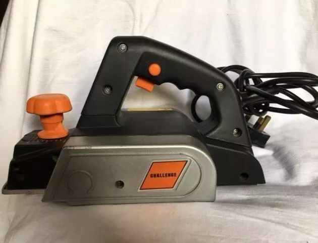 CHALLENGE MP4992 ELECTRIC Wood Planer 650W 2mm cut depth with