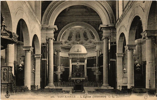 CPA AK VINCENNES - L'Église (intérieur) (519490)