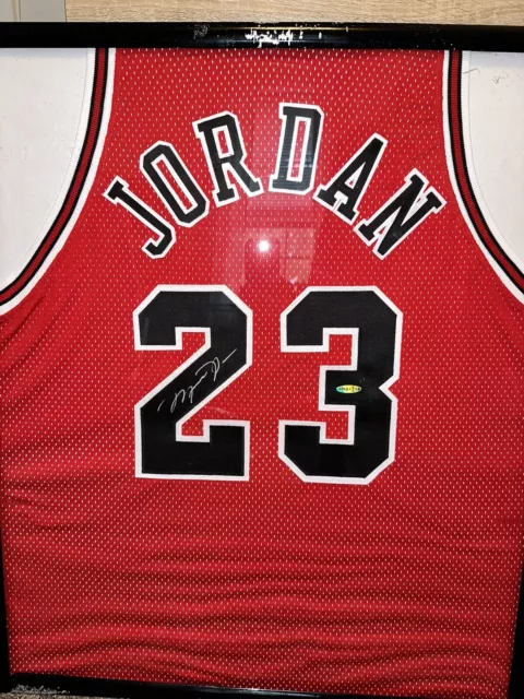 Michael Jordan Authentic HWC 96-97 Jersey - Black