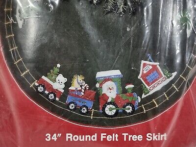 Kit de falda de árbol Bucilla # 33098 Santa con fieltro de tren 34" verde con todos los suministros