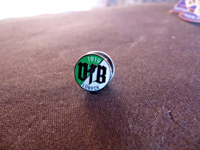 Fussball-Pin Anstecker Anstecknadel VFB Lübeck 1919