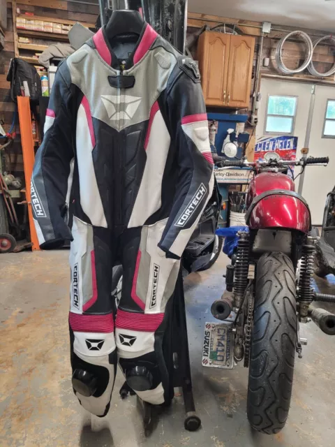 Open Box Euro Size 40 Cortech Apex RR 1-Pc Womens Leather Motorcycle Racing Suit