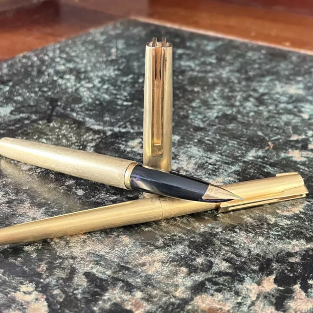 Paire De Stylo Plaqué Or Waterman « Le MAN 44 /Le MAN 21 »