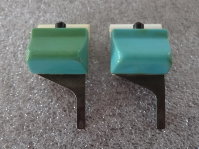 2 Ressorts de Lisière pour Machine à Tricoter PASSAP DUOMATIC 80