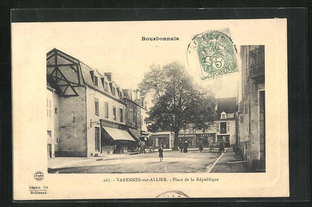 Passepartout-CPA Varennes-sur-Allier, Place de la République