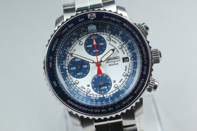 Montre Seiko Chronographe 7T62-0AM0 Avec Alarme - Design Moderne à Quartz Pour Homme