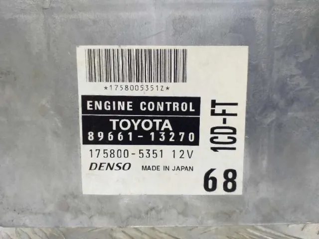 8966113270 Calculateur Moteur Ecu / 4379091 Pour Toyota Corolla E12 2.0 D-4D T