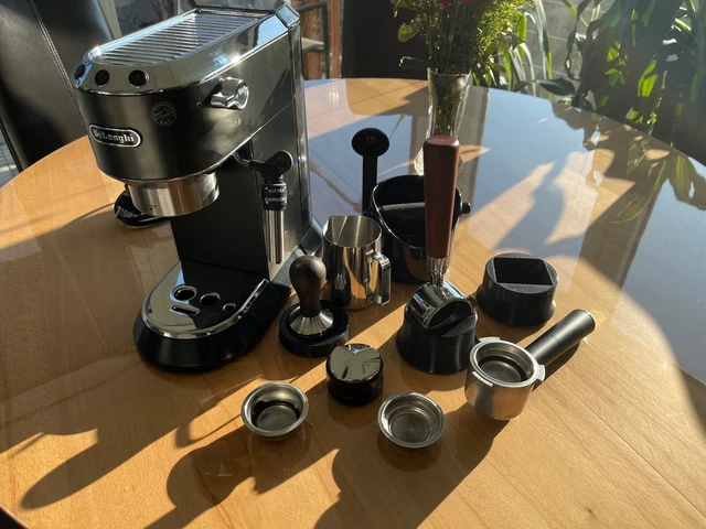 DELONGHI EC685.BK Espresso Black m. Restgarantie u. extra viel Zubehör, NP 280€