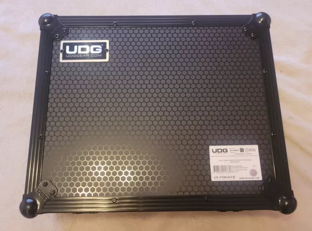 UDG Ultimate  Flight Case Multi Format Turntable Black MK2 Heavy Duty DJ Gear